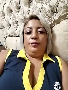 Snapshot of IndianLara chatting on March 22, 2026, 4:21 pm IndianLara online show from March 22, 2026, 4:21 pm