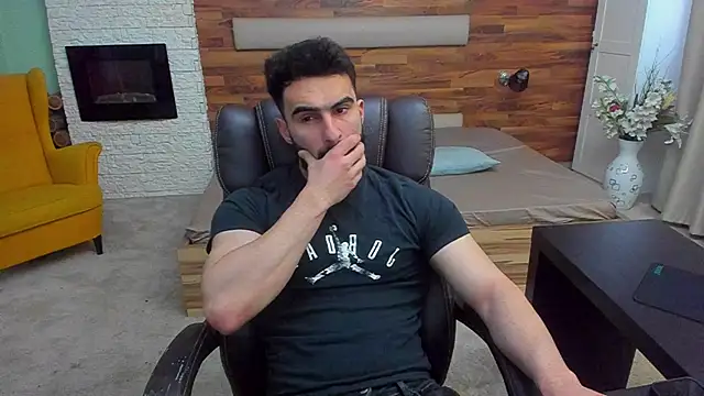 Snapshot of MicahLane chatting on March 5, 2026, 5:36 am MicahLane online show from March 5, 2026, 5:36 am