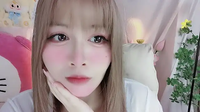 -zhuzhu-999- online show from November 22, 2025, 5:12 pm