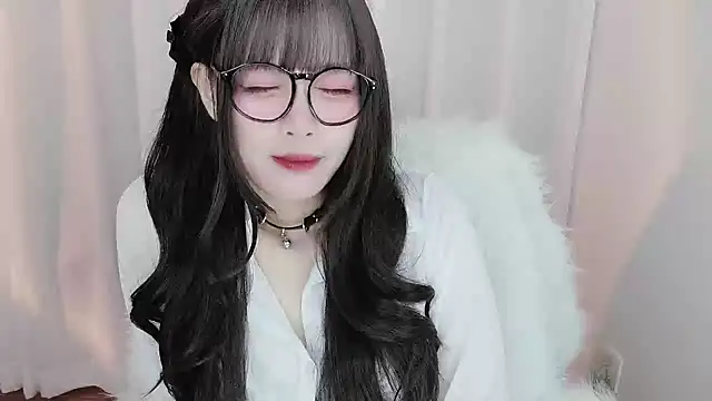 Snapshot of -zhuzhu-999- chatting on June 11, 2026, 12:32 am -zhuzhu-999- online show from June 11, 2026, 12:32 am