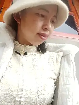 TRIEUTRIEU20 online show from January 17, 2026, 2:38 am