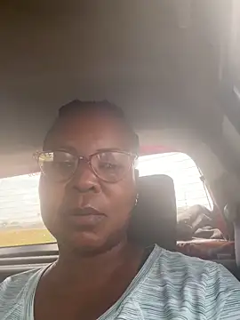 Snapshot of SweetCandy84 chatting on March 26, 2026, 8:31 am SweetCandy84 online show from March 26, 2026, 8:31 am