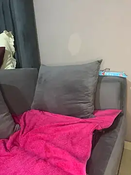 Snapshot of SweetCandy84 chatting on April 14, 2026, 10:43 am SweetCandy84 online show from April 14, 2026, 10:43 am