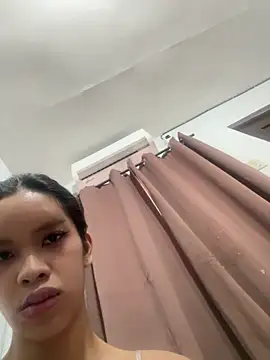 Snapshot of Candicemeow chatting on June 11, 2026, 2:22 am Candicemeow online show from June 11, 2026, 2:22 am