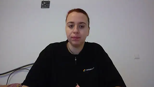 Latexaddictx  online show from November 10, 2025, 1:10 pm