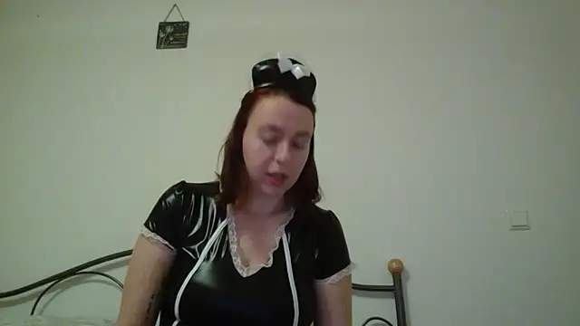 Latexaddictx  online show from November 22, 2025, 8:08 pm