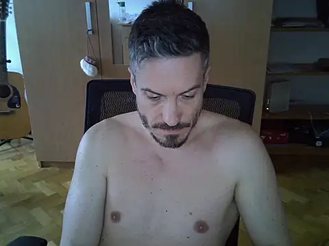 delayclose   online show from April 10, 2026, 4:01 pm