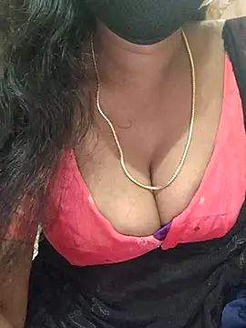 Snapshot of sivashree chatting on June 3, 2026, 5:32 am sivashree online show from June 3, 2026, 5:32 am