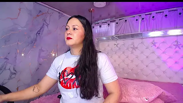 Snapshot of Melissa-roberts chatting on February 27, 2026, 1:33 pm Melissa-roberts online show from February 27, 2026, 1:33 pm