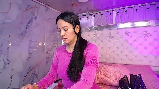 Snapshot of Melissa-roberts chatting on February 28, 2026, 1:45 pm Melissa-roberts online show from February 28, 2026, 1:45 pm