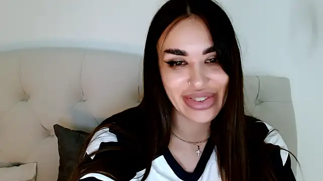 Snapshot of velvetveyraX chatting on June 13, 2026, 7:34 pm velvetveyraX online show from June 13, 2026, 7:34 pm