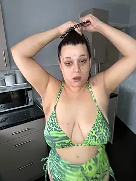 BubblesLovexox online show from February 12, 2026, 12:11 pm