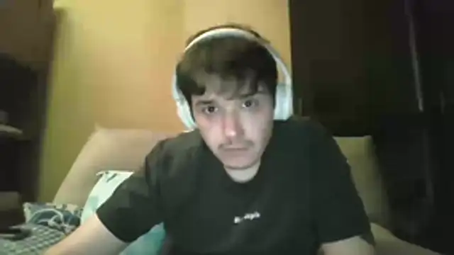 neneaburrido online show from November 10, 2025, 7:57 pm