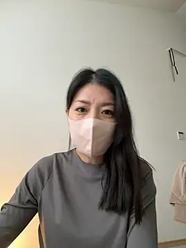 akimix xoxo online show from November 18, 2025, 3:12 am