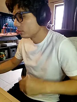 Ais B10 online show from March 21, 2026, 8:01 pm