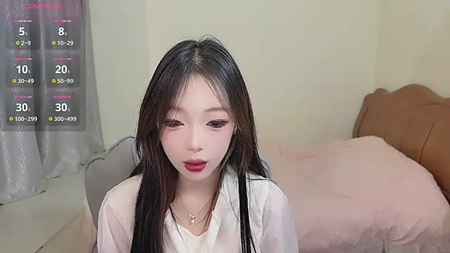 Snapshot of by-Hannah chatting on March 4, 2026, 1:28 pm by-Hannah online show from March 4, 2026, 1:28 pm