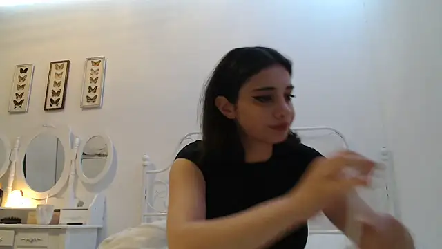 bellefleurrr online show from March 12, 2026, 1:34 am