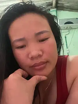 Snapshot of Macy-y chatting on October 24, 2025, 2:46 pm Macy-y online show from October 24, 2025, 2:46 pm