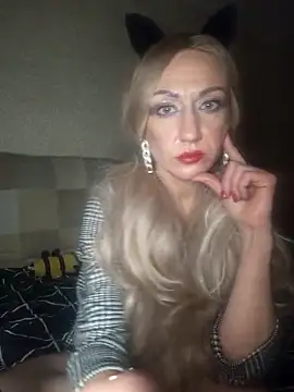 Snapshot of LilaniLoverx chatting on March 5, 2026, 11:23 pm LilaniLoverx online show from March 5, 2026, 11:23 pm