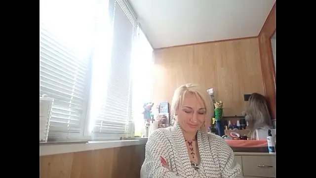 Snapshot of LilaniLoverx chatting on April 14, 2026, 11:27 am LilaniLoverx online show from April 14, 2026, 11:27 am