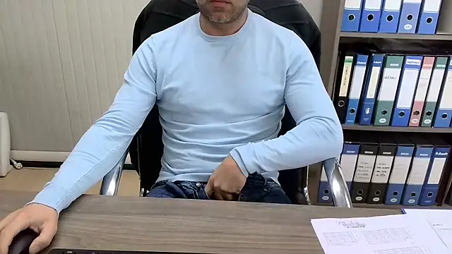 Evasionee online show from March 5, 2026, 8:10 am