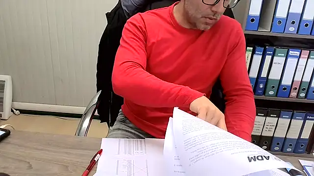 Evasionee online show from April 1, 2026, 1:41 pm