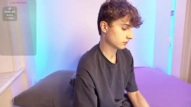 Snapshot of Richard_steele_hot chatting on June 1, 2026, 3:14 pm Richard steele hot online show from June 1, 2026, 3:14 pm
