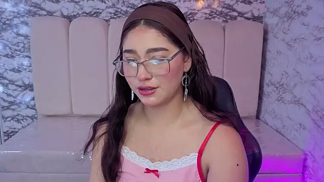 Afrodita Wild v online show from December 19, 2025, 8:05 pm