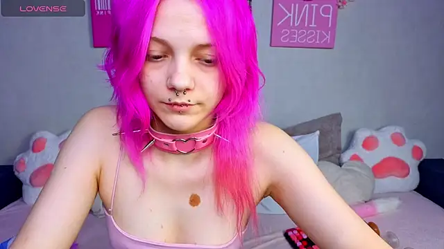 KittieHeart online show from April 11, 2026, 1:10 am