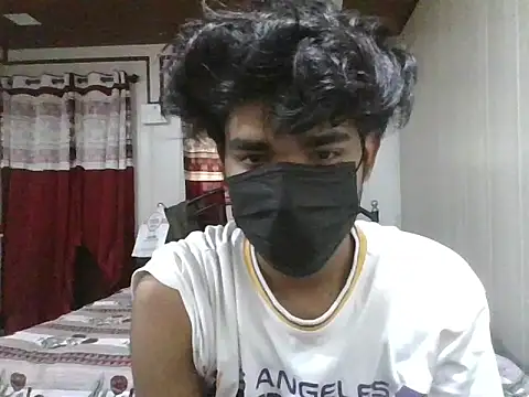 Snapshot of kriZ08 chatting on May 2, 2026, 9:25 am kriZ08 online show from May 2, 2026, 9:25 am