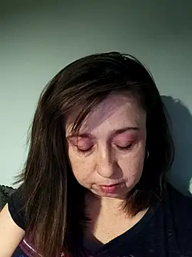 MaryKiki5619 online show from April 14, 2026, 6:14 pm