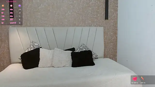 AliceSmity  online show from April 10, 2026, 11:37 am