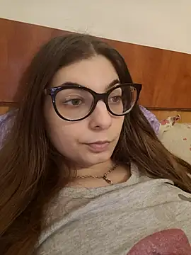 sweetbabygirlforyou online show from April 2, 2026, 9:51 am