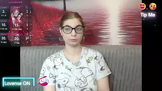 sweetbabygirlforyou online show from April 14, 2026, 9:21 pm