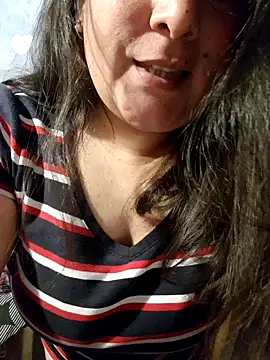 Clara Arg online show from October 31, 2025, 12:17 pm