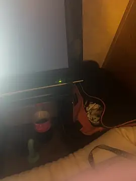 Toy4U2ply online show from April 29, 2026, 7:12 am