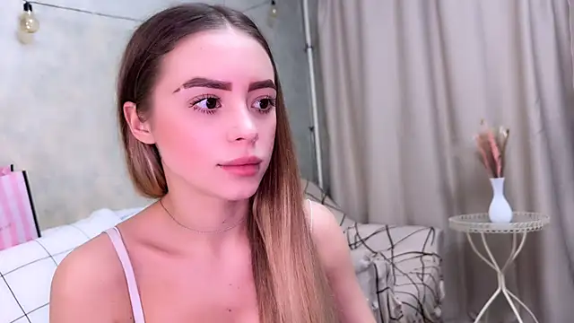 stellarblush online show from November 5, 2025, 8:20 pm