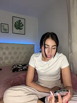 Snapshot of BIJOU_SECRET chatting on May 20, 2026, 4:40 am BIJOU SECRET online show from May 20, 2026, 4:40 am