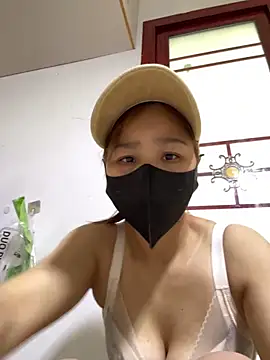 Zuzu-6 online show from March 25, 2026, 1:22 am