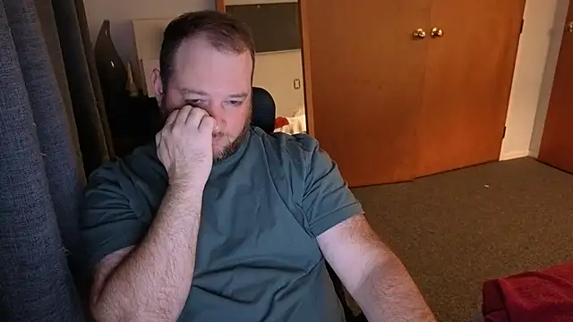 Snapshot of john_clarisa chatting on April 15, 2026, 9:16 am john clarisa online show from April 15, 2026, 9:16 am