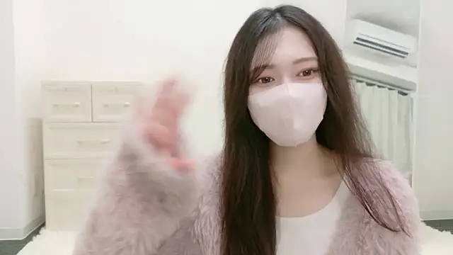 Snapshot of annachan_v chatting on April 4, 2026, 3:20 pm annachan v online show from April 4, 2026, 3:20 pm