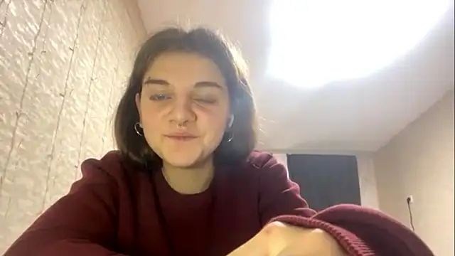 TorieStarry online show from November 2, 2025, 12:07 pm