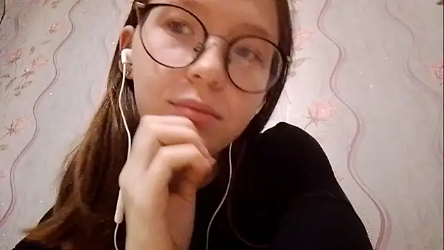 SalenaAhnell online show from October 25, 2025, 5:51 pm