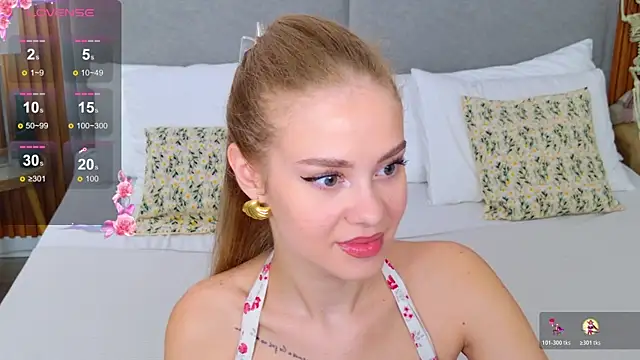 Snapshot of Rose_Masson chatting on October 30, 2025, 5:42 am Rose Masson online show from October 30, 2025, 5:42 am