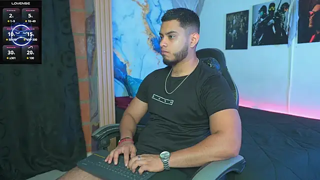 Snapshot of Tiler_wolker chatting on November 30, 2025, 2:48 am Tiler wolker online show from November 30, 2025, 2:48 am