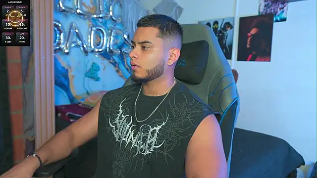 Snapshot of Tiler_wolker chatting on February 12, 2026, 3:23 am Tiler wolker online show from February 12, 2026, 3:23 am