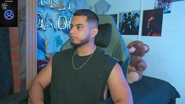 Snapshot of Tiler_wolker chatting on February 14, 2026, 3:25 am Tiler wolker online show from February 14, 2026, 3:25 am