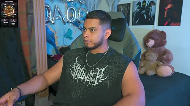 Snapshot of Tiler_wolker chatting on February 17, 2026, 3:25 am Tiler wolker online show from February 17, 2026, 3:25 am