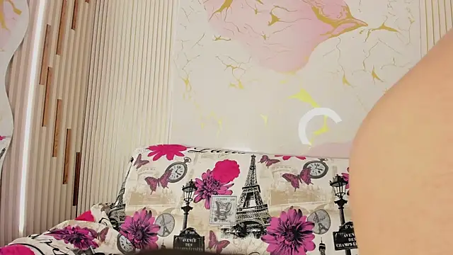 Snapshot of NhoanBrunette chatting on April 22, 2026, 1:01 pm NhoanBrunette online show from April 22, 2026, 1:01 pm