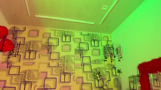 Snapshot of Nayla_Monroee chatting on February 14, 2026, 9:33 pm Nayla Monroee online show from February 14, 2026, 9:33 pm